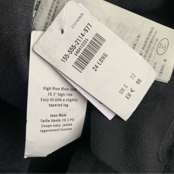 Abercrombie & Fitch High Rise Mom Jean Distressed - Picture 7 of 7